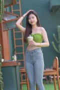 <b>若何解读？上大学后线月交付量初次冲破四</b>